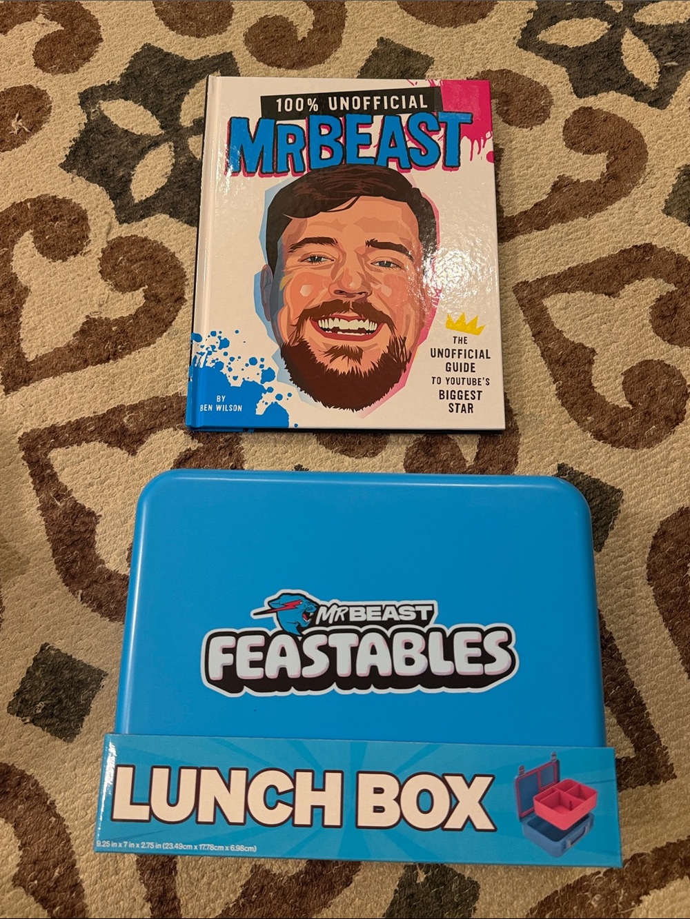 MR BEAST FEASTABLES Blue Lunch Box & 100% UNOFFICIAL MR BEAST BOOK